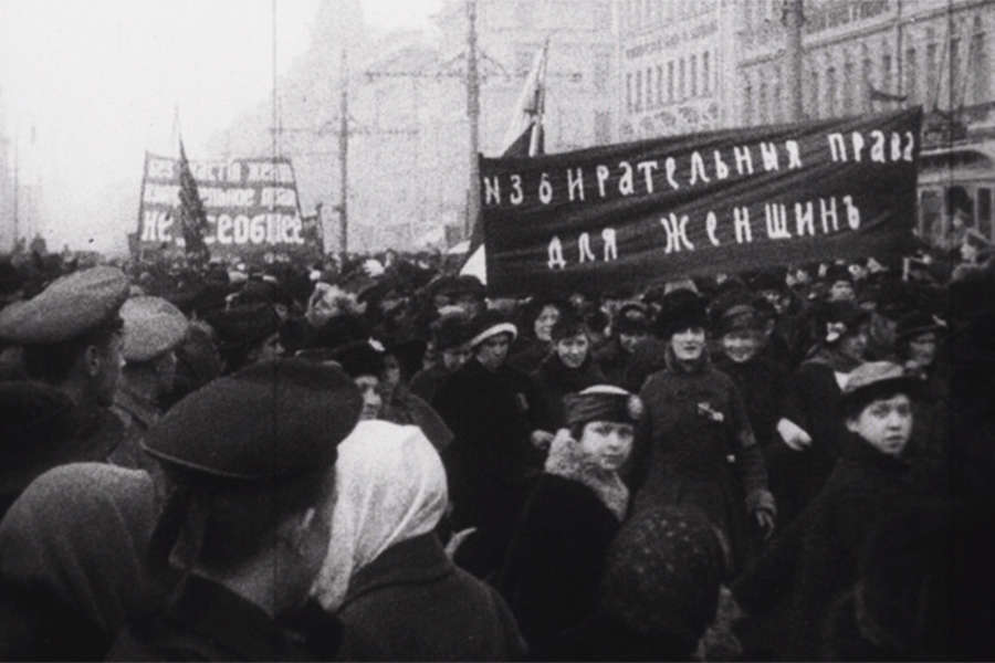 Как женщины запустили Февральскую революцию и управляли в СССР