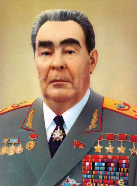Брежнев руководил СССР с 1964 по 1982 гг.