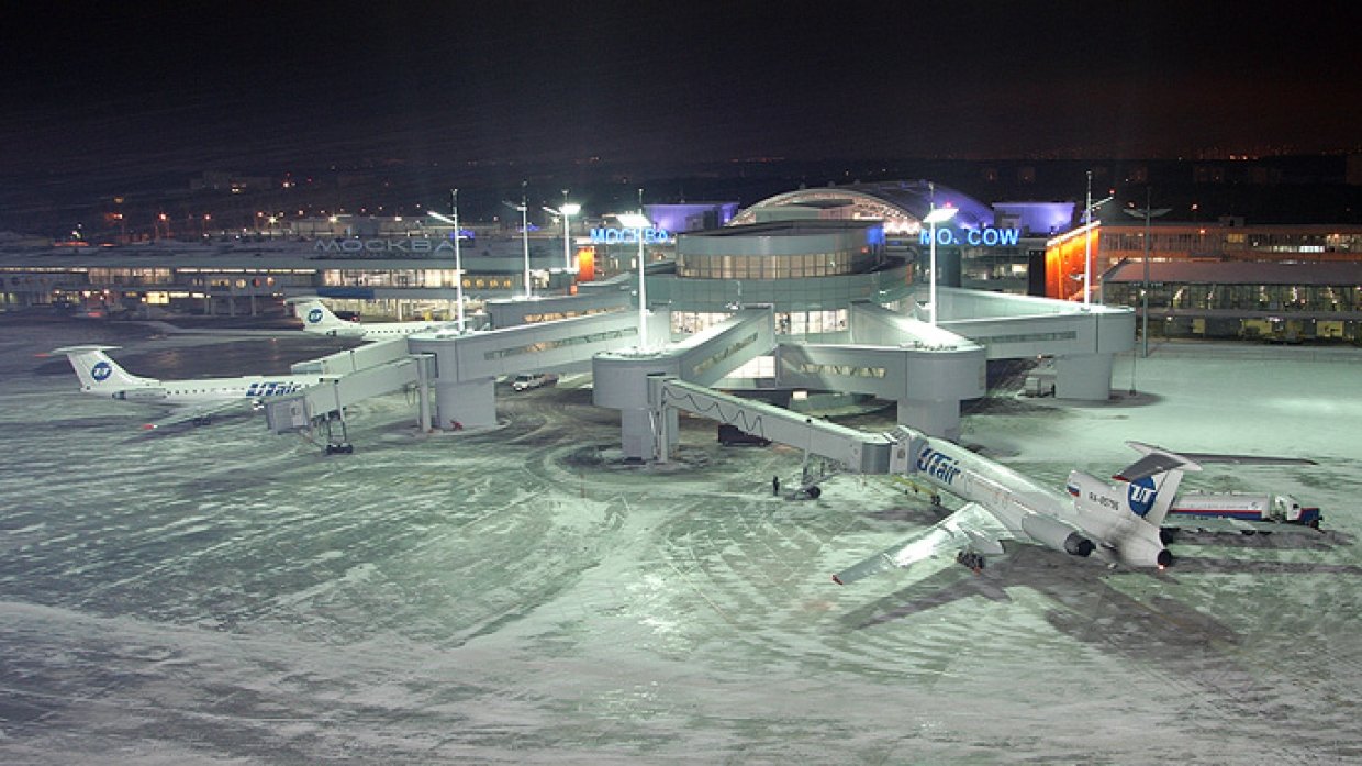 Почти 30 рейсов задержали в аэропортах Москвы