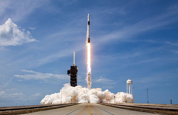 SpaceX получила контракт Пентагона на $159 млн