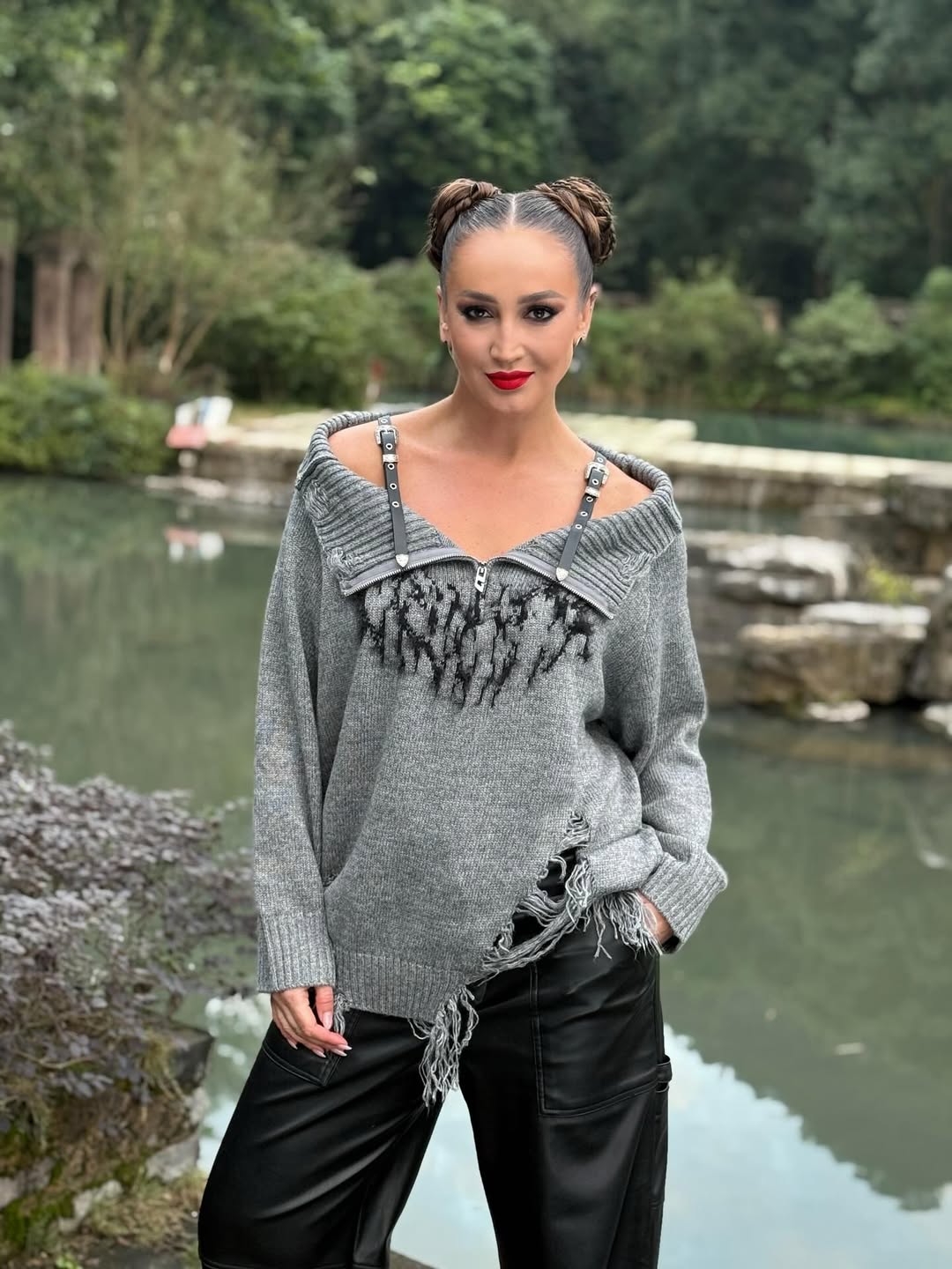  За что мы любим Ольгу Бузову