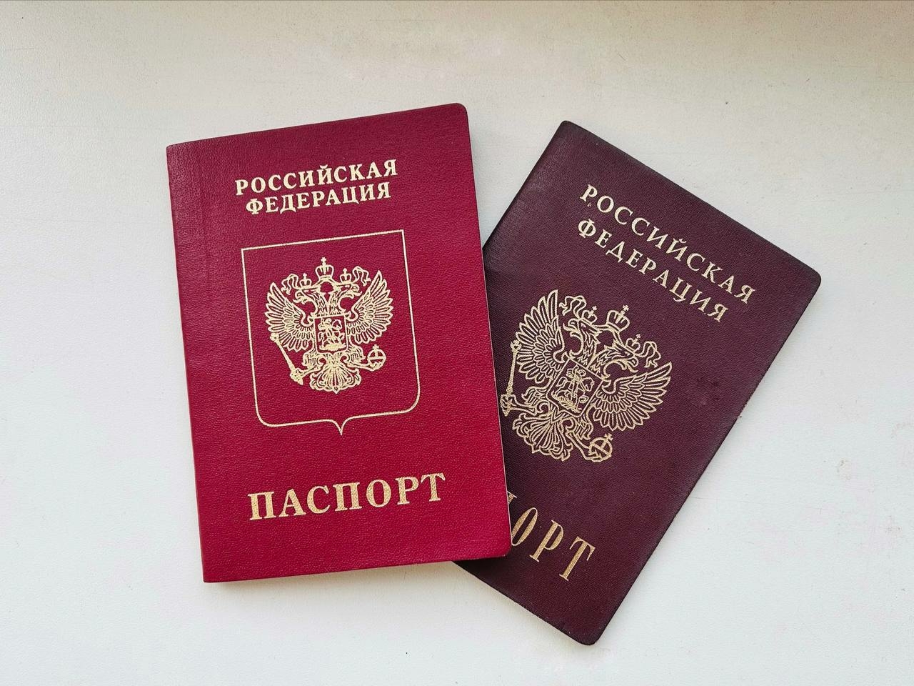 Россиянам запретили въезжать в Чехию без биометрического паспорта