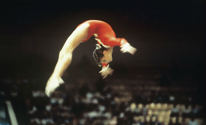 Петля Корбут: запрещенный элемент в гимнастике гимнастика