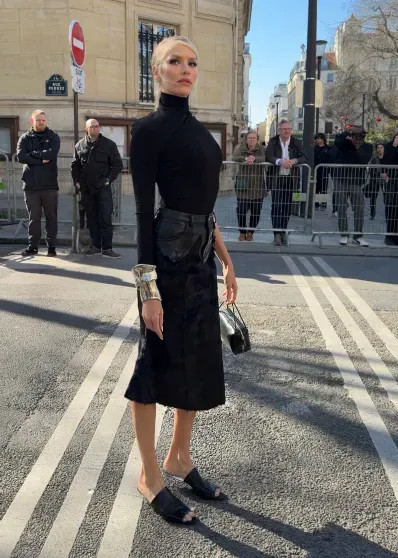 Винтаж, латекс и кружево: как и в чём Ксения Собчак, Ольга Карпуть, Елена Перминова, Катя Кищук и модные блогеры проводят время в Париже daniel,blords,instagram (инстаграм),социальная сеть,laurent saintlaurent,serebro,Анна Александрова,виктория салават,джонатан андерсон,Джон Гальяно,диана коркунова,екатерина кищук,Елена Перминова,кристина романова,Ксения Собчак,Ксения Чилингарова,лина дембикова,мэри лист,ольга карпуть,рената пиотровски,станислава токарева,Стелла Маккартни,юлия воронова,Яна Расковалова