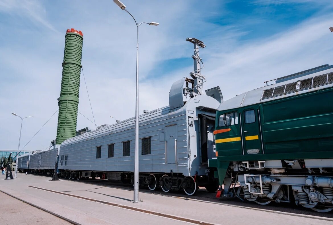 В Роскосмосе обратили внимание на опыт разработки боевых железнодорожных комплексов «Баргузин».-2