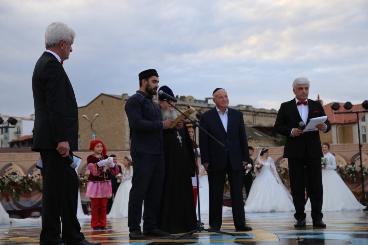 Массовая свадьба в Дагестане попала в Книгу рекордов Гиннесса