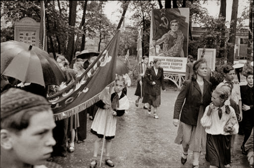 Советские люди в обьективе Анри Картье-Брессона фотографии, Журнал, Советском, годов, советской, Брессон, взгляд, после, советских, Союзе, КартьеБрессон, время, более, нашей, только, пишет, журнал, наконец, Сталина, хотят