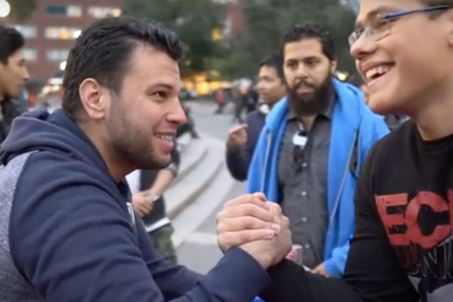 Ботаник преподал силовой урок самоуверенным качкам Ботаник преподал силовой урок самоуверенным качкам культура