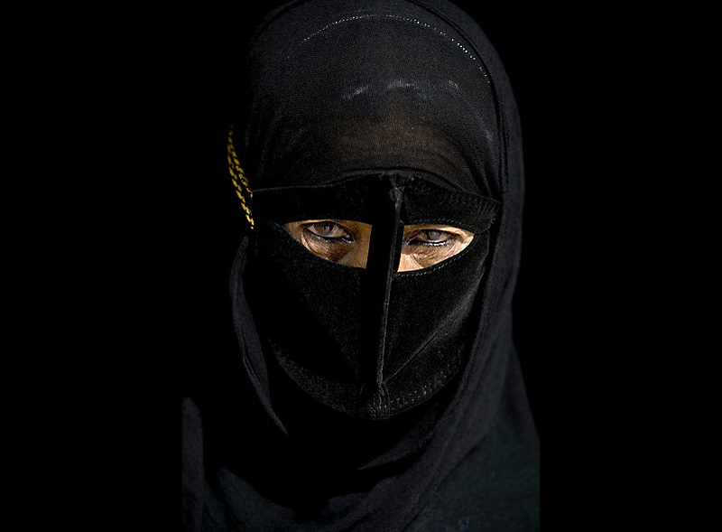 Традиционные маски у иранских женщин Традиционные маски у иранских женщин женщины