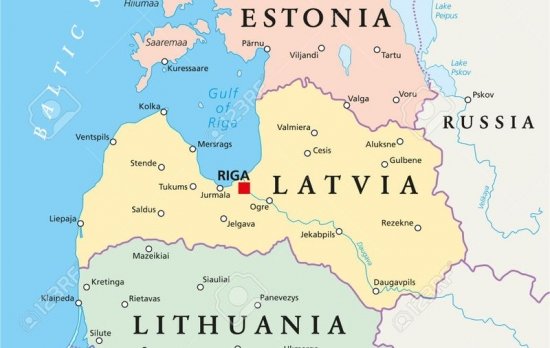 Жители стран Балтии выступают за отмену антироссийских санкций и сближение с РФ