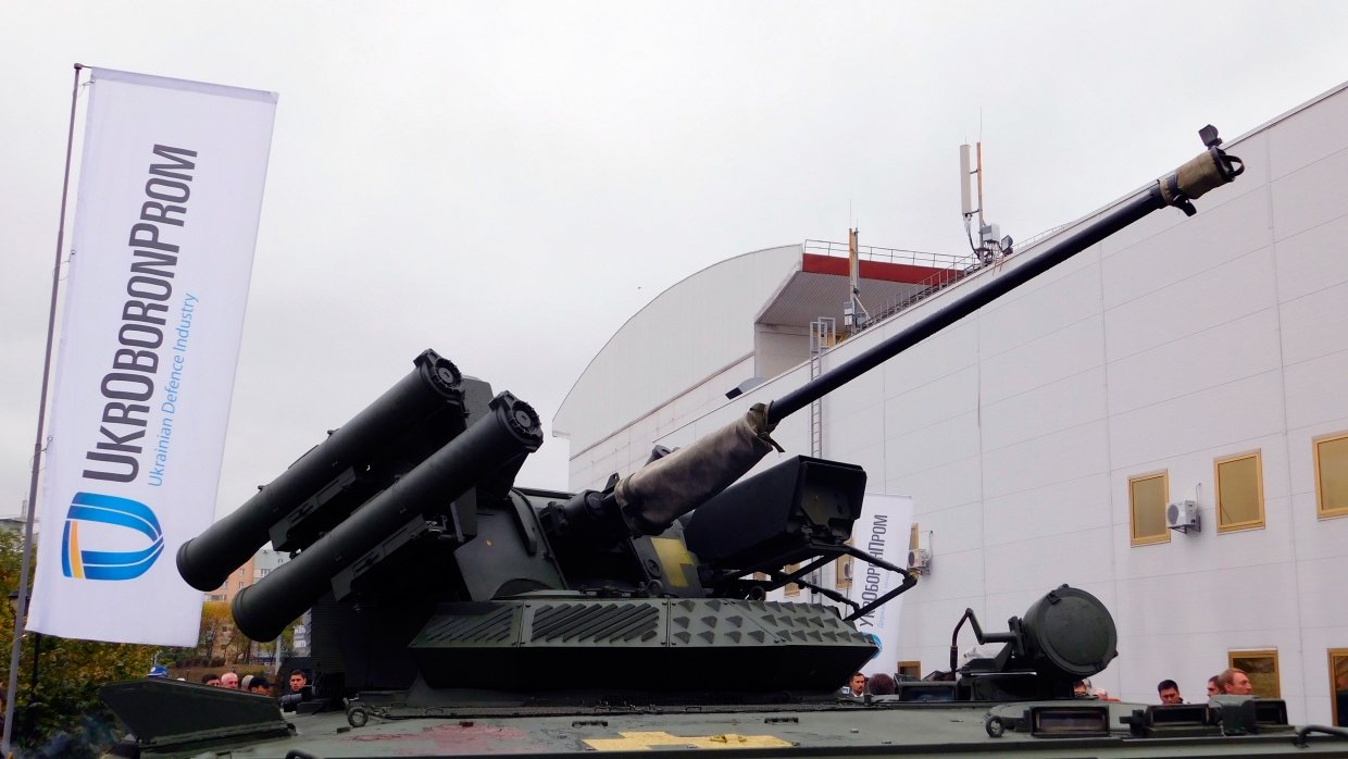 «Гаражная сборка»: экс-глава Минобороны Украины предупредил об опасности ракет Турчинова