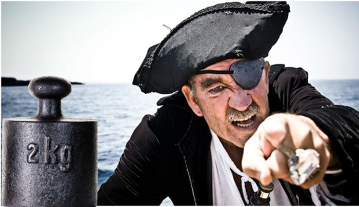 Принять метрическую систему мер американцам помешали пираты