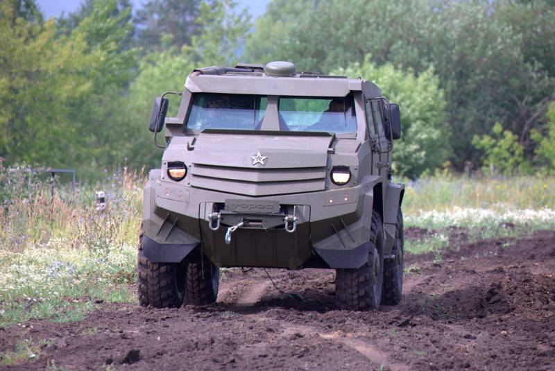 Вынужденное упрощение: бронемашины «Торос» и «Эскадрон» для российской армии оружие