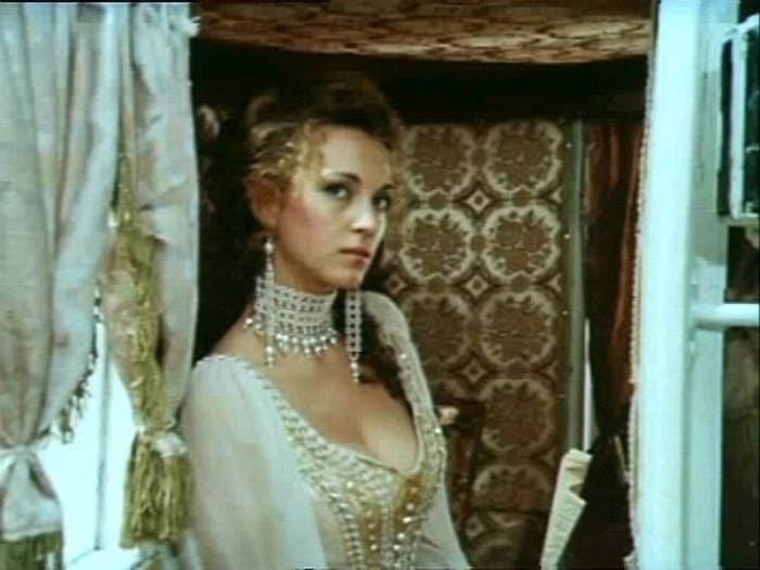 Татьяна Лютаева в роли Анастасии Ягужинской | Фото: kino-teatr.ru