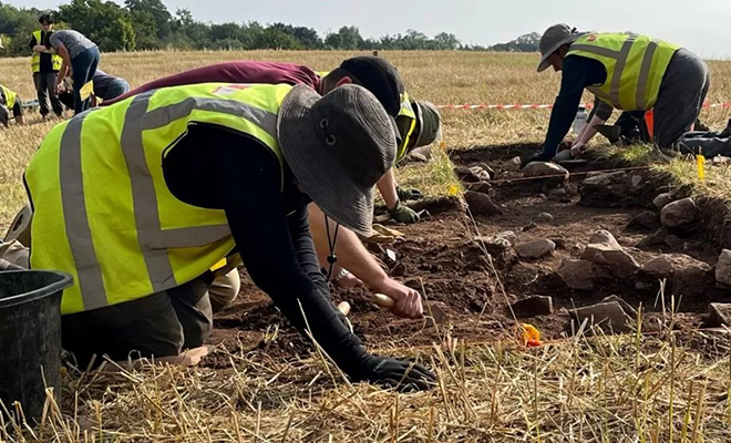 В Китае нашли 3200-летнюю мумию, одетую в не соответствующие эпохе штаны: они похожи на современные джинсы В Китае нашли 3200-летнюю мумию, одетую в не соответствующие эпохе штаны: они похожи на современные джинсы только, человек, мумии, предмет, штаны, начале, древние, нитями, последующими, котором, ткани, переплетения, называется, саржу, использовали, мастера, придать, части, прочность, сдвигается