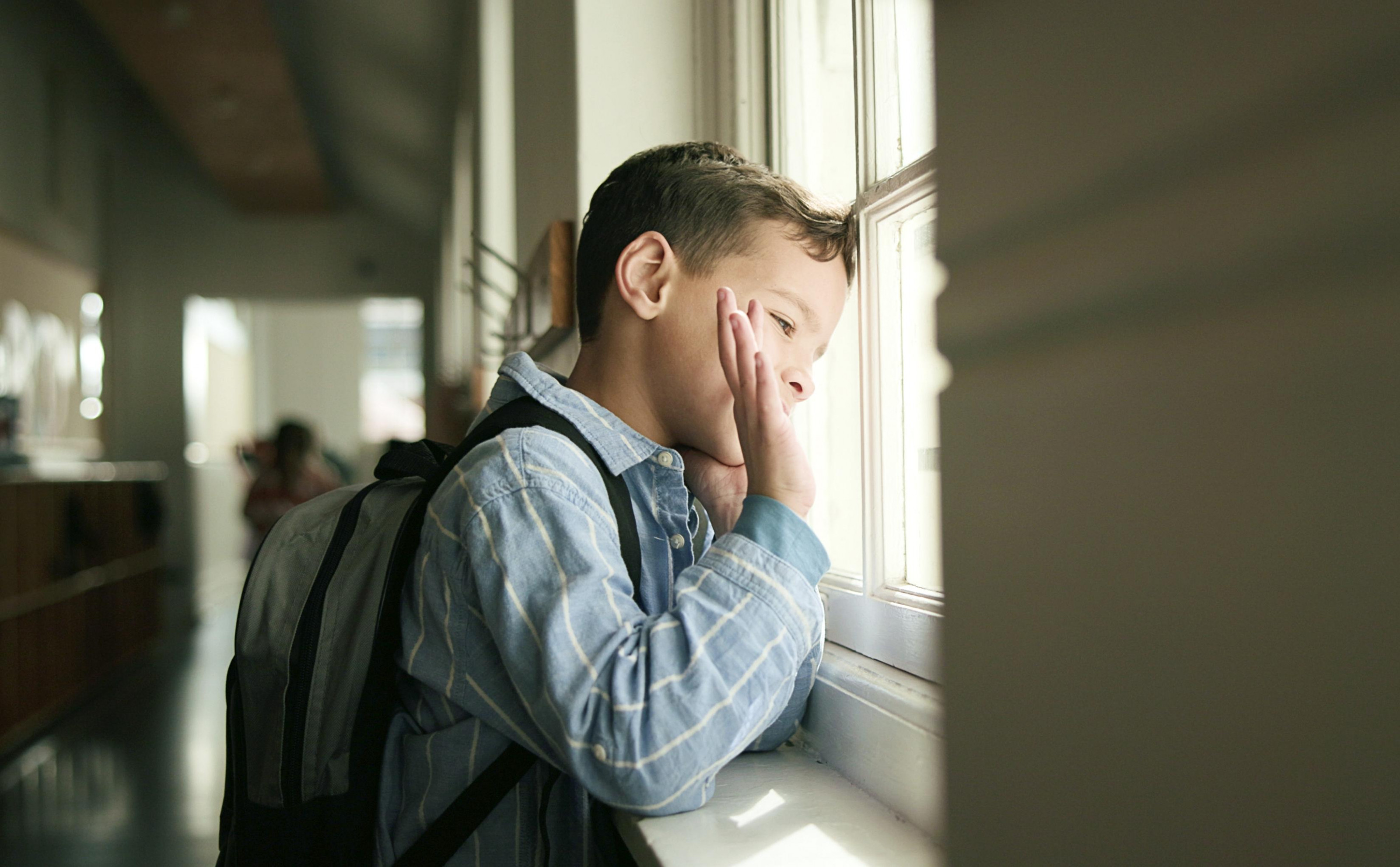 Может ли охранник не пускать родителей ребенка в школу найти, только, школы, ребенка, помочь, вправе, родителей, Охранник, детей, через, ребенку, школе, охранником, сумки, права, включая, пропускной, школефото, чтобы, родитель