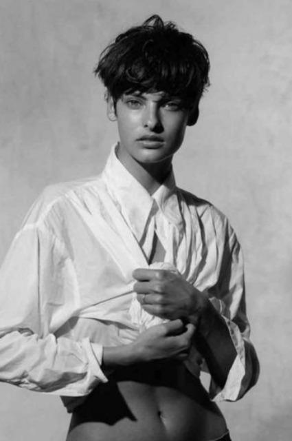 9 моделей, чья карьера взлетела благодаря стрижке 9 моделей, чья карьера взлетела благодаря стрижке Было/Стало