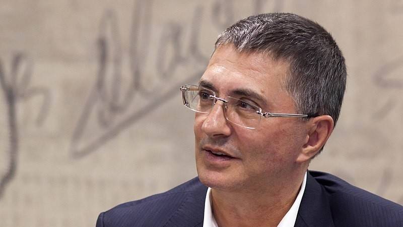 Доктор Мясников объяснил несбывшиеся прогнозы о завершении пандемии