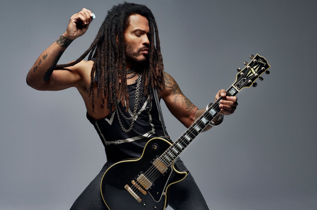 Безумные выходки фанатов знаменитостей Однако, Гримми, Бьорк, чтобы, когда, просто, Ортис, певицы, фанаты, Лопес, Кравиц, Карвальо, певице, певица, поклонников, сцену, Эминема, удалось, соцсетях, момент