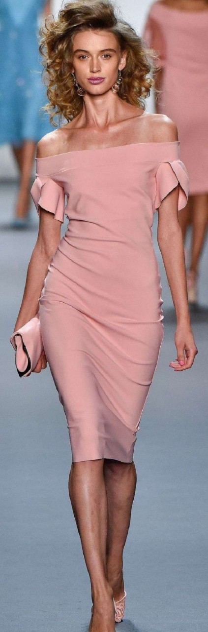 Сама женственность - 15 элегантных образов с платьем 2019 Сама женственность - 15 элегантных образов с платьем 2019 лучшее,мода,модный обзор,Наряды,образ,Платья