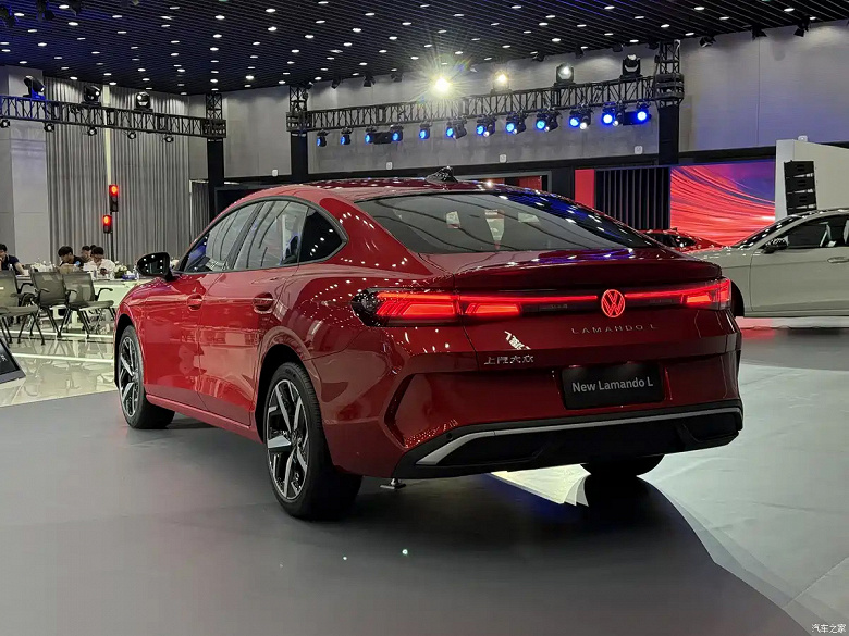 Таких Volkswagen мы ещё не видели. Представлены новые Lamando L и Lamando L GTS (с мотором от Golf GTI)