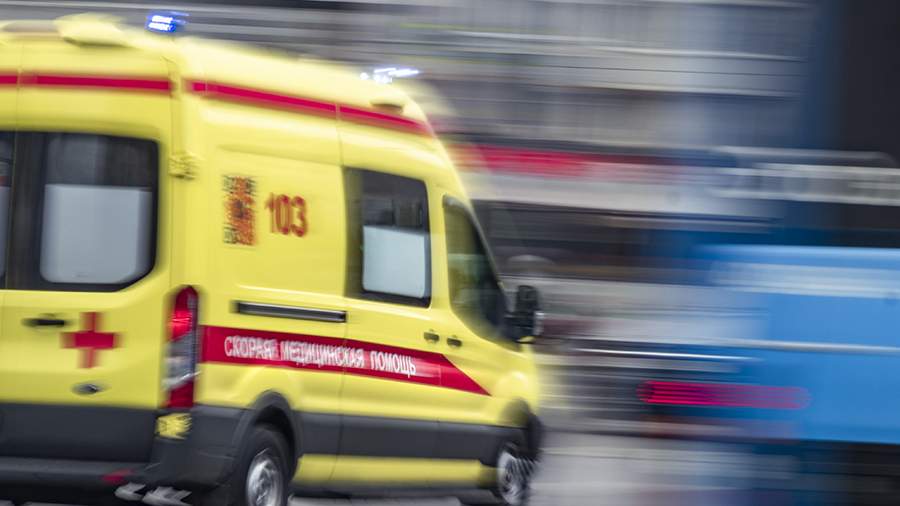 12-летняя девочка выпала из окна школы в Краснодаре