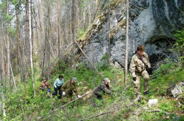 Золотые (Царские) ворота — аномальная зона в уральских скалах: не стоит проходить сквозь эти каменные арки