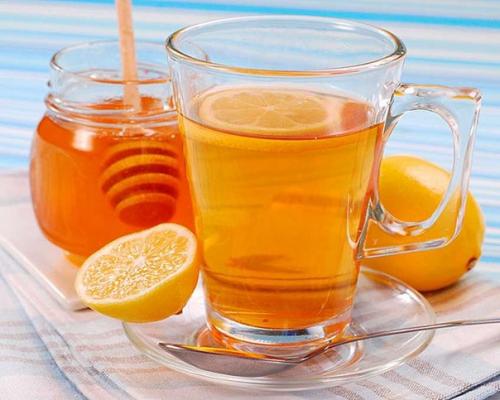Простой напиток с медом: вот лучший способ для долголетия и крепкого здоровья!