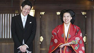 Принцесса Японии Аяко и ее муж Кей Мория после их свадебной церемонии в храме Мэйдзи в Токио, Япония. 29 октября 2018