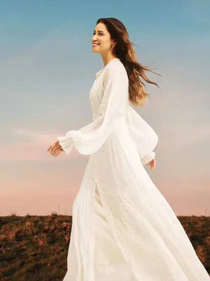 Равшана Куркова в платьях с сакральными символами снялась для бренда Оксаны Лаврентьевой Куркова, наше сообществоlРавшана, Равшана, актриса, снялась, бренда, жизни, наше сообществоl, назад, ребёнок, суррогатной, услугам, благодаря, появился, 45летняя, слухам, рассказала, Тогда, личной, деталями