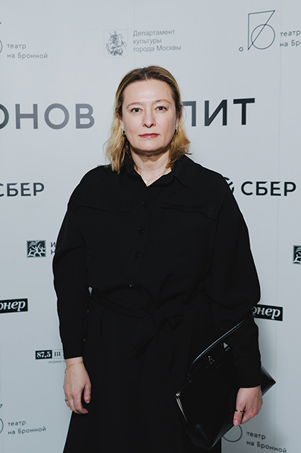 Dress Code. В Москве прошла премьера спектакля с Ходченковой и Варнавой. Среди гостей — Ирина Горбачева, Маша Федорова, Владимир Познер Dress Code. В Москве прошла премьера спектакля с Ходченковой и Варнавой. Среди гостей — Ирина Горбачева, Маша Федорова, Владимир Познер Светская жизнь