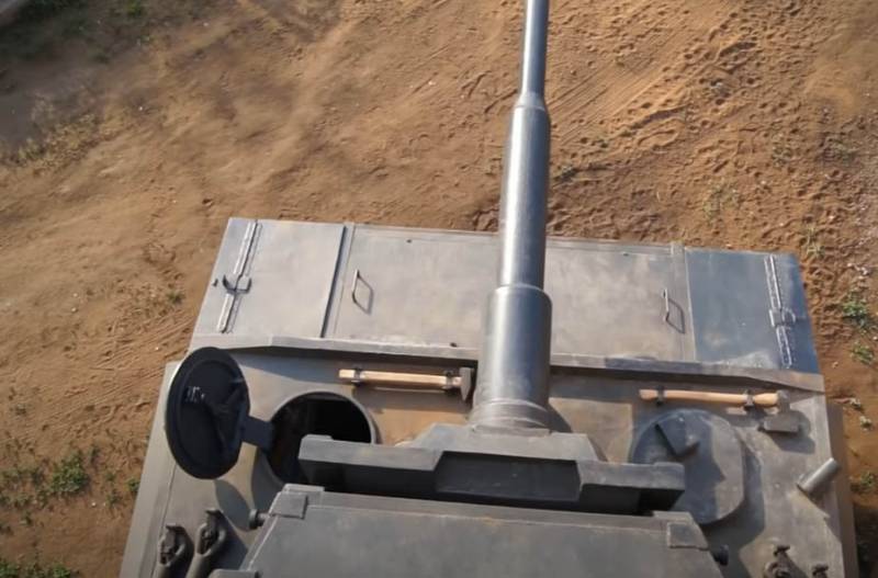 Бойцы войск НКВД против немецких танкистов в годы Великой Отечественной войны