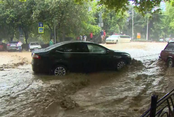 В Керчи начинаются выплаты, пострадавшим от наводнения 