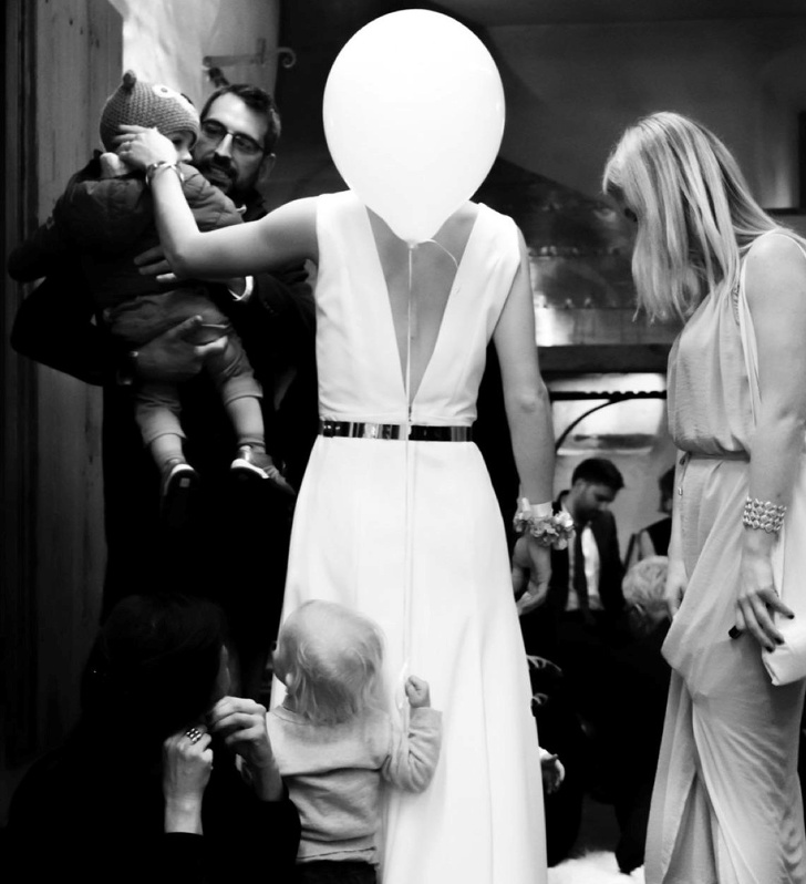 20 фотографий о том, как нелегко быть ребенком на этих ваших взрослых мероприятиях воспитание,Дети,Жизнь,Истории,Отношения,проблемы