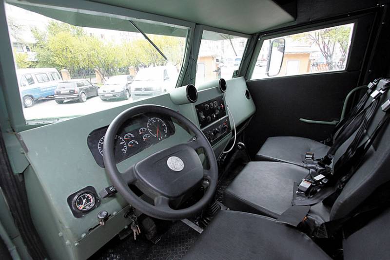 Вынужденное упрощение: бронемашины «Торос» и «Эскадрон» для российской армии оружие