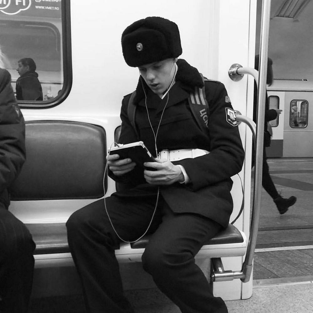 «Memento metro» – жизнь московского метро в проекте Алексея Домрачева фотография