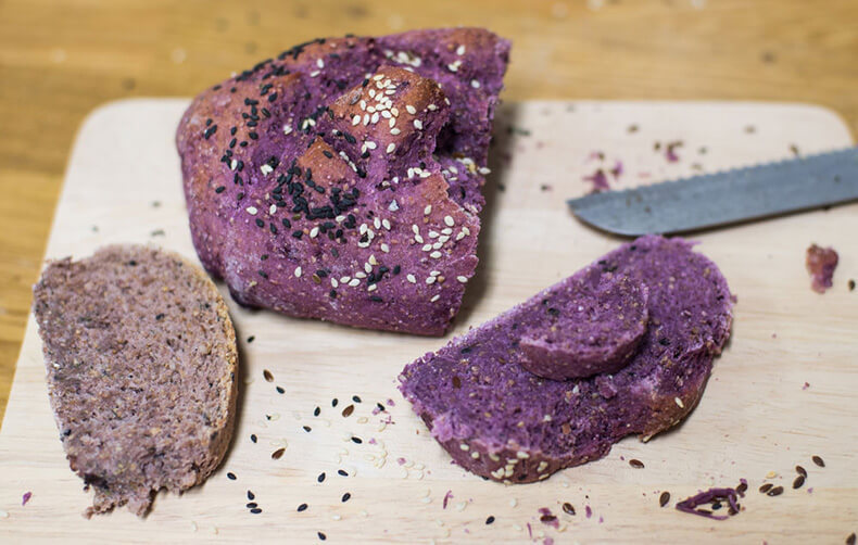 Фиолетовый хлеб, в чем его преимущества как супервыпечки