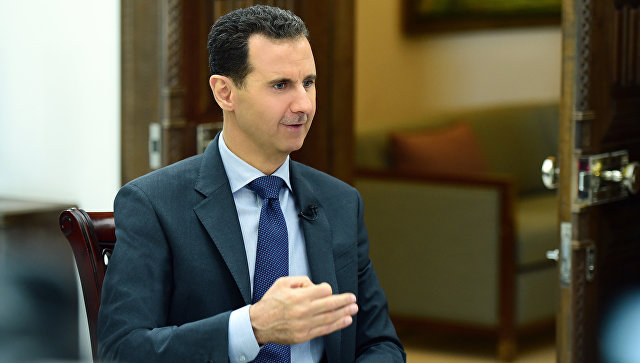 Президент Сирии Башар Асад во время интервью. Архивное фото