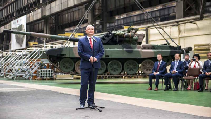 Отдать сейчас, получить потом. Польша накануне танкового кризиса оружие