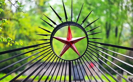 Идиотизм как норма жизни: В Германии предложили разделить прах советских солдат по национальному признаку