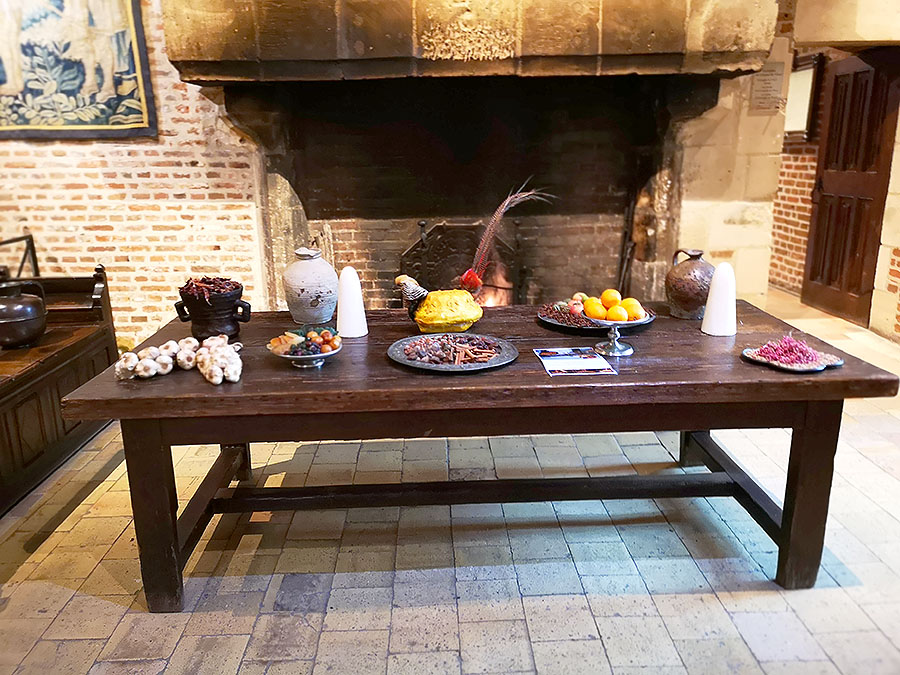 Замок Кло-Люсе Chateau Le Clos-Luce. Здесь жил Леонардо да Винчи. Замок Кло-Люсе Chateau Le Clos-Luce. Здесь жил Леонардо да Винчи. авиатур