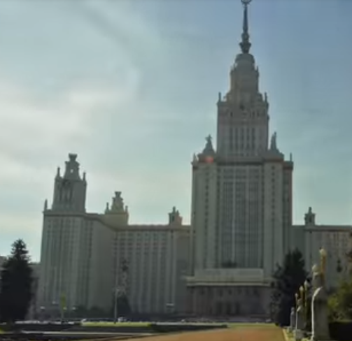 Россияне с высшим образованием массово покидают страну