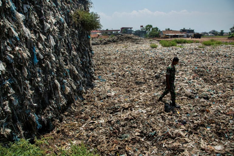 Где находится самая грязная река в мире? Индонезия,природа,река,экология