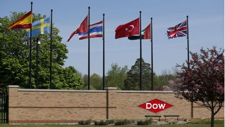 The Dow logo is seen at the entrance to Dow Chemical headquarters in Midland, Michigan May 14, 2015. REUTERS/Rebecca Cook