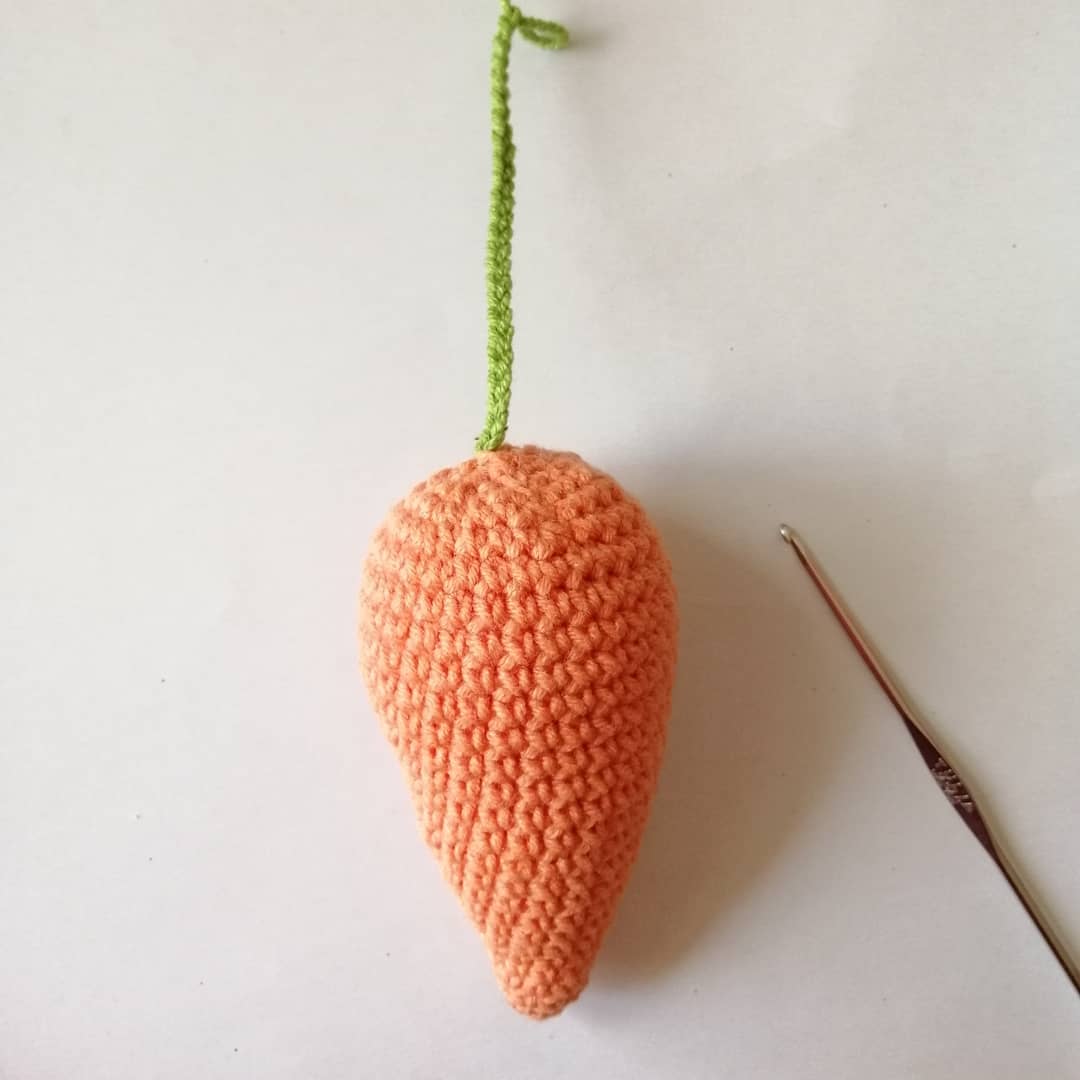 Милый вязаный зайчик с морковкой от Татьяны Лысенко вязание,игрушки,мастер-класс