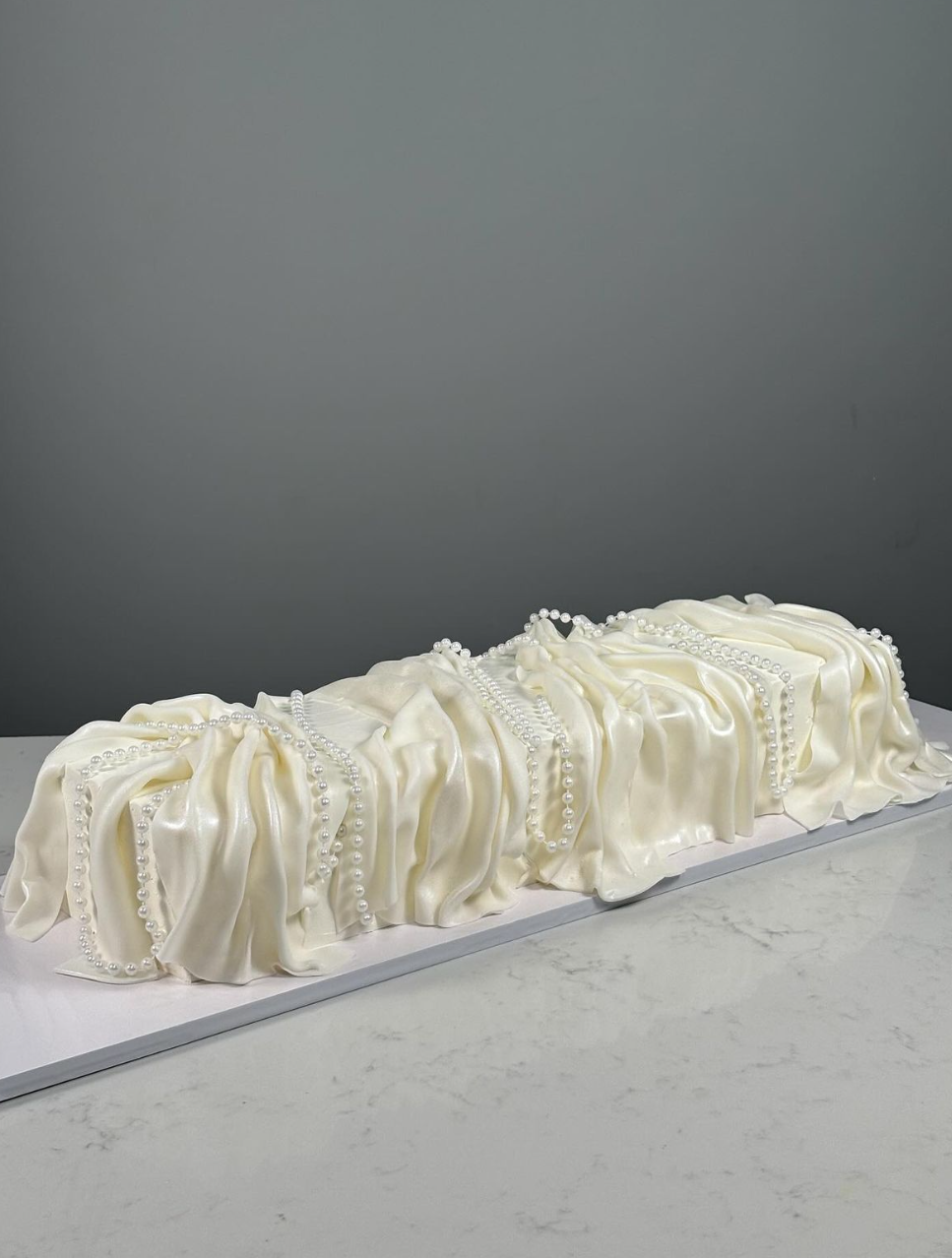 Свадебные тренды-2026: плоские торты и десерты в стиле Марии-Антуанетты можно, торты, Торты, акцент, ткани, гостей, более, добавить, могут, немного, которые, всего, просто, десерт, очень, особенно, цветами, стиле, цветочный, цветы