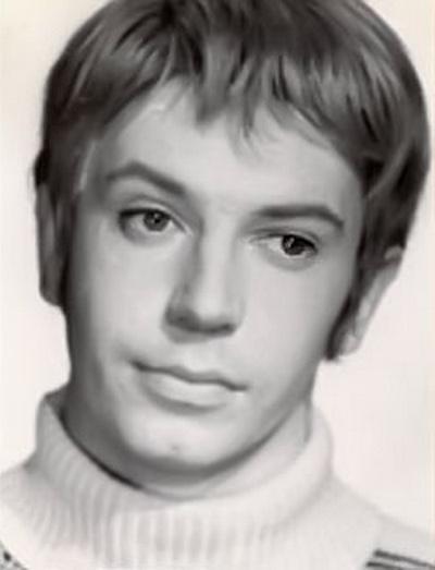 Первый муж жены КАРАЧЕНЦОВА, любовницы ЗБРУЕВА и жены ШВЫДКОГО Первый муж жены КАРАЧЕНЦОВА, любовницы ЗБРУЕВА и жены ШВЫДКОГО актер,Михаил Поляк,наши звезды,шоу,шоубиz,шоубиз