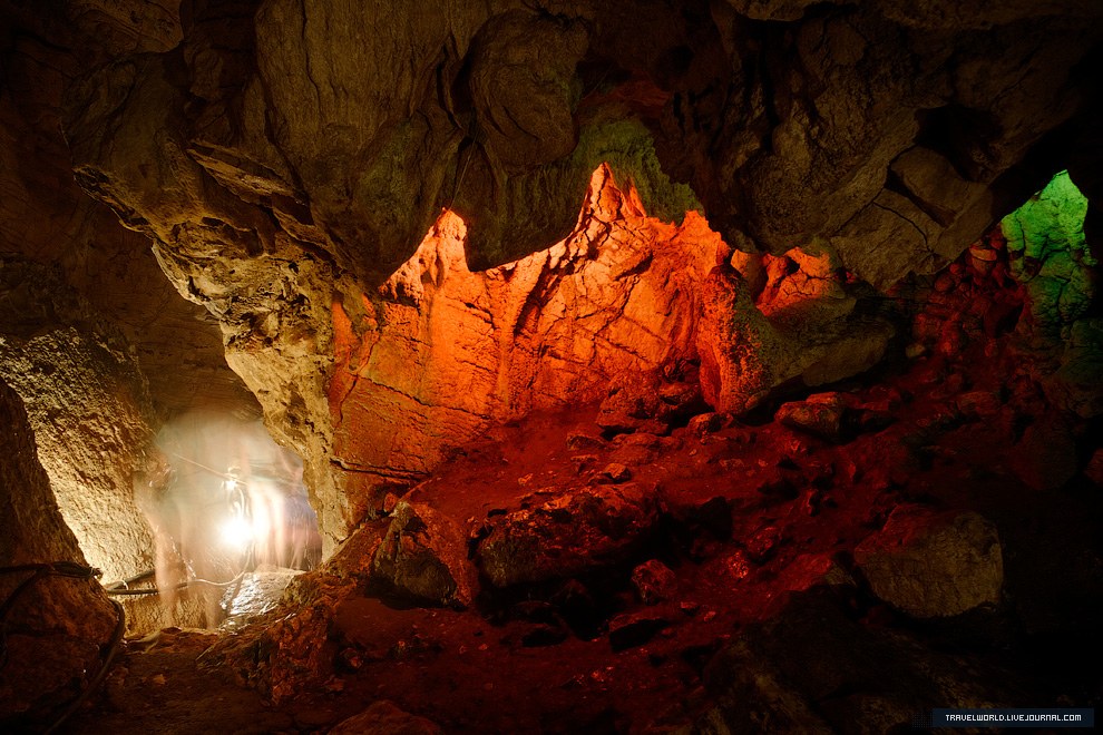 Воронцовская пещера пещер, пещера, Воронцовской, залов, районе, системы, Кудепсты, более, около, пещеры, Прометей, породы, блоков, отрыв, происходит, которым, трещинами, разбиты, потолки, Воронцовская