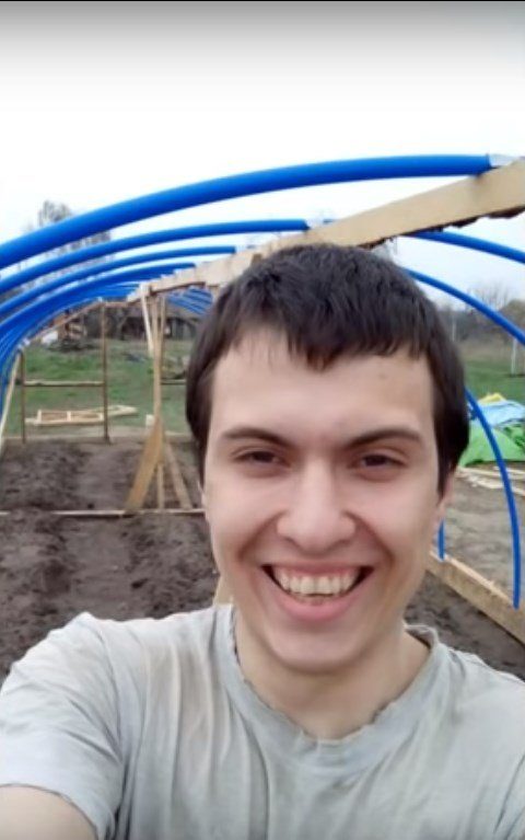 Бюджетная теплица из труб ПВХ бюджетная теплица