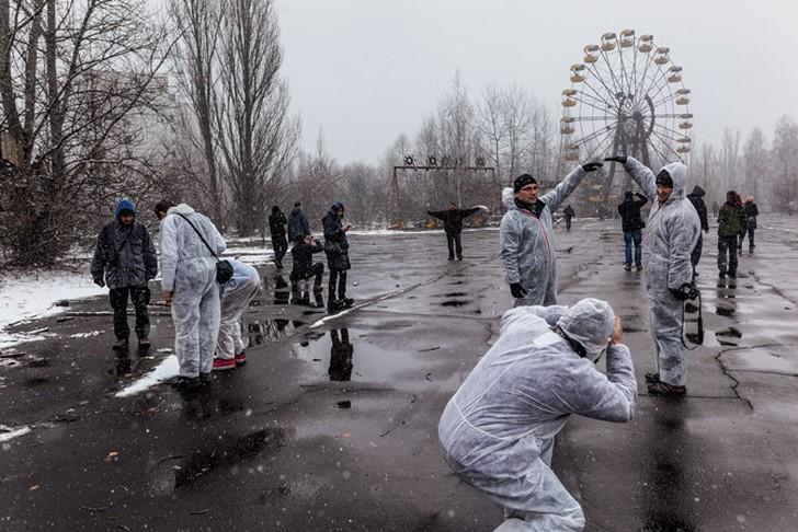Чернобыльский сезон: туристы в зоне создают, здесь, Припять, город, Туристы, туристы, туристов, рядом, будет, горкой —, осталось, от некогда, живших, постепенно, людей6, Кукла, меняют, место —, например, странножуткие